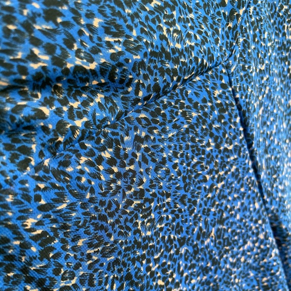 Amazing high-waisted, wide leg pant. - Picture 2 of 2